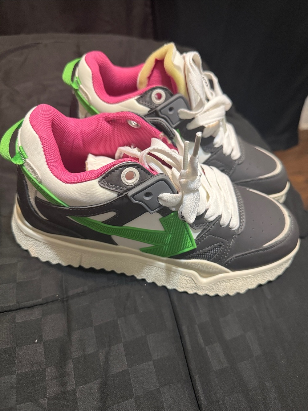 Off-White Men’s Gray Athletic Sneakers with Pink Lining and Green Accents